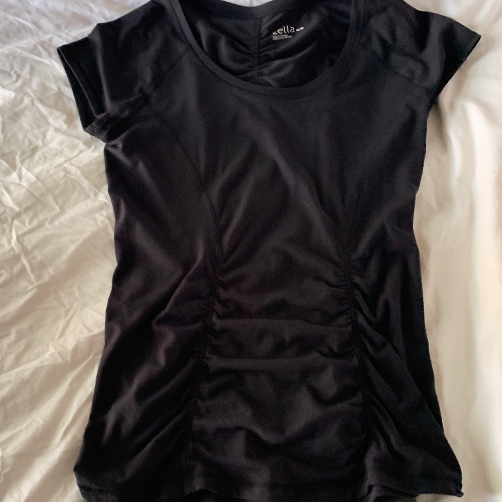 Zella’s Women’s workout Top